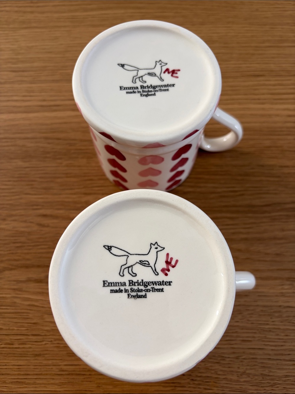 Emma Bridgewater Heart Mugs- Set of 2 - Picture 3 of 4